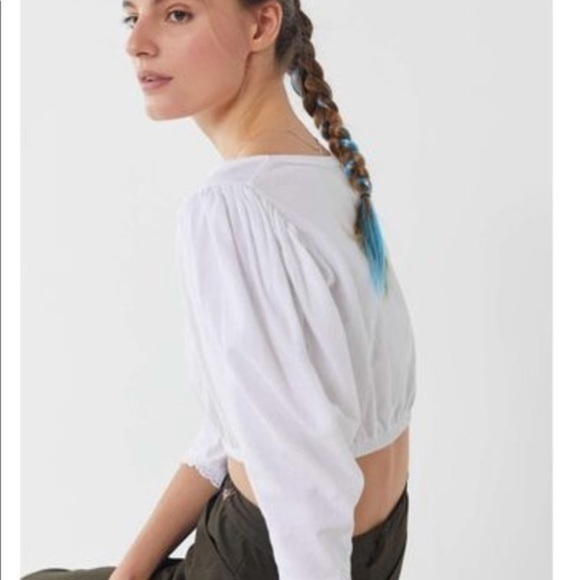Urban Outfitters UO Maleia Puff Sleeve Cropped Top - Picture 6 of 10
